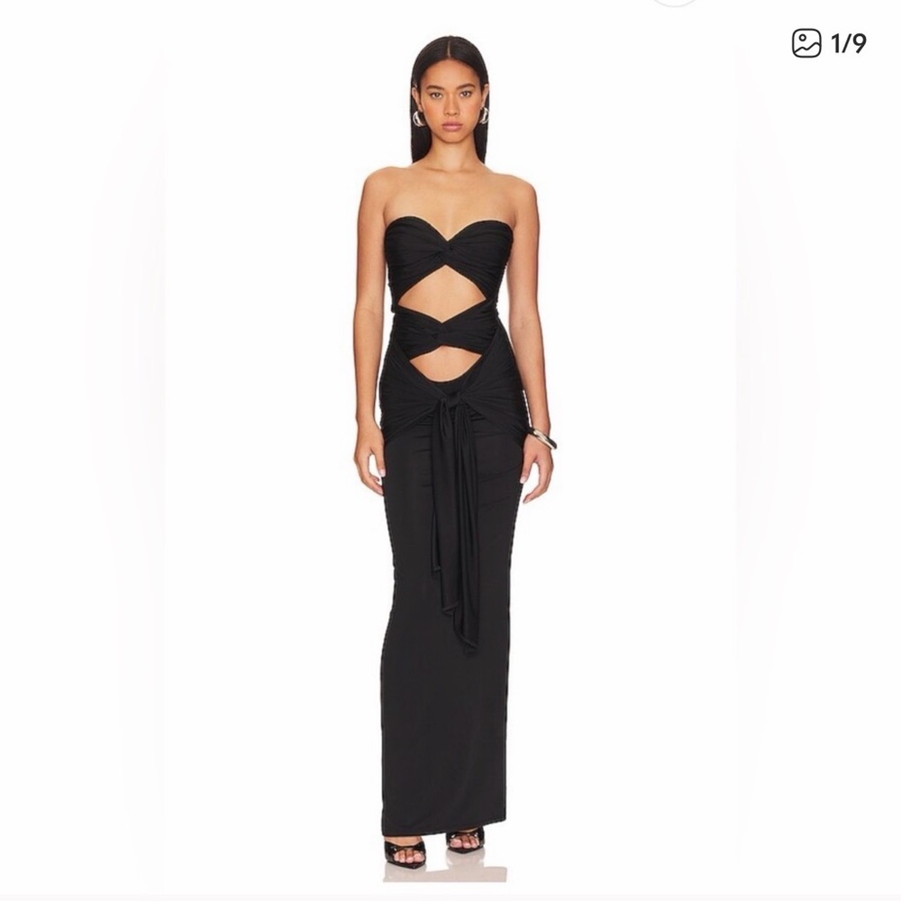 Elegant Black Strapless Dress